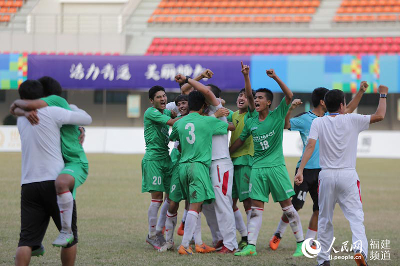 青运会男足u16组乌鲁木齐夺冠 教练:新疆会涌现更多足球天才