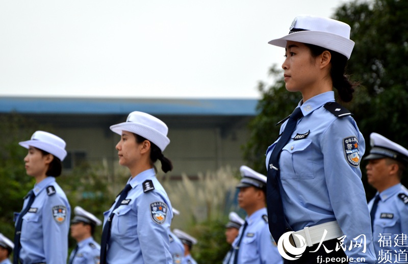 组图:实拍福建交警7年来首次岗位技能"大比武"