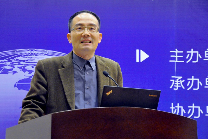 台灣升恆昌股份有限公司副董事長吳秀光為研討會的專家發言作點評。