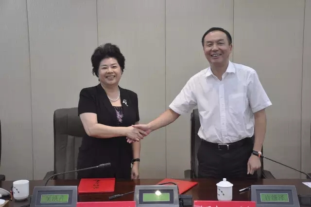 福建省妇联与南平市政府签署《促进家政服务业发展战略合作协议》共同