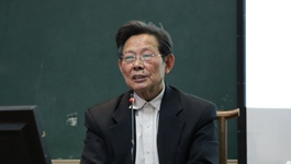 王耀華教授開展專題講座王耀華教授開展《音樂學研究與項目申報》專題講座。