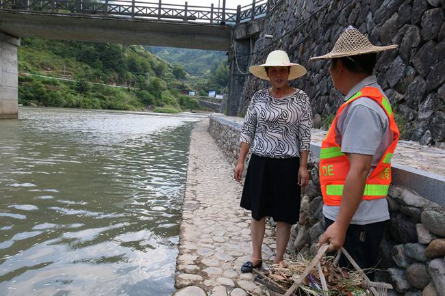 项忠红:为有清水绕山乡-福建频道-人民网