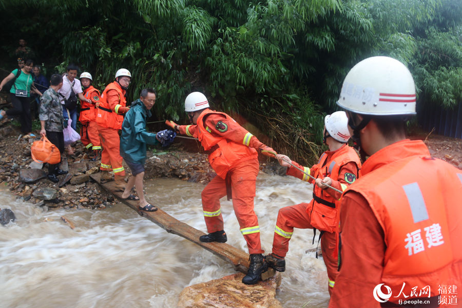 7月7日，順昌消防大隊成功解救被困群眾。