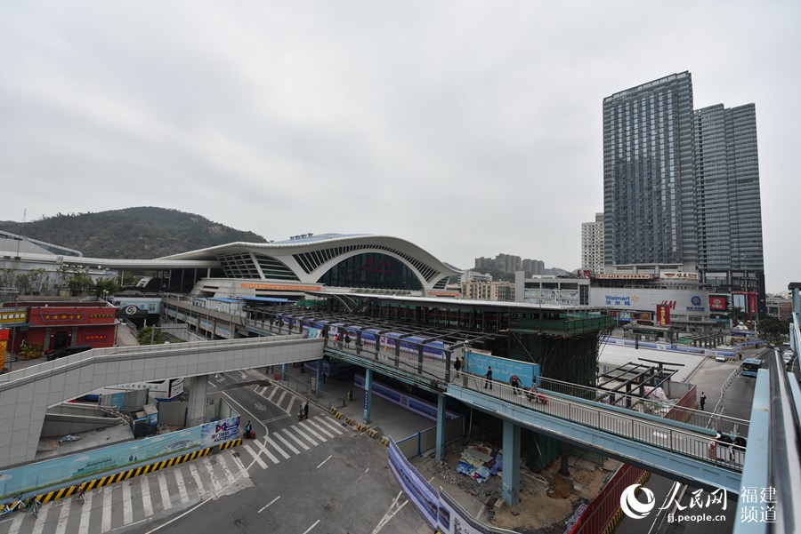 廈門北與BRT接駁 余杉芳攝