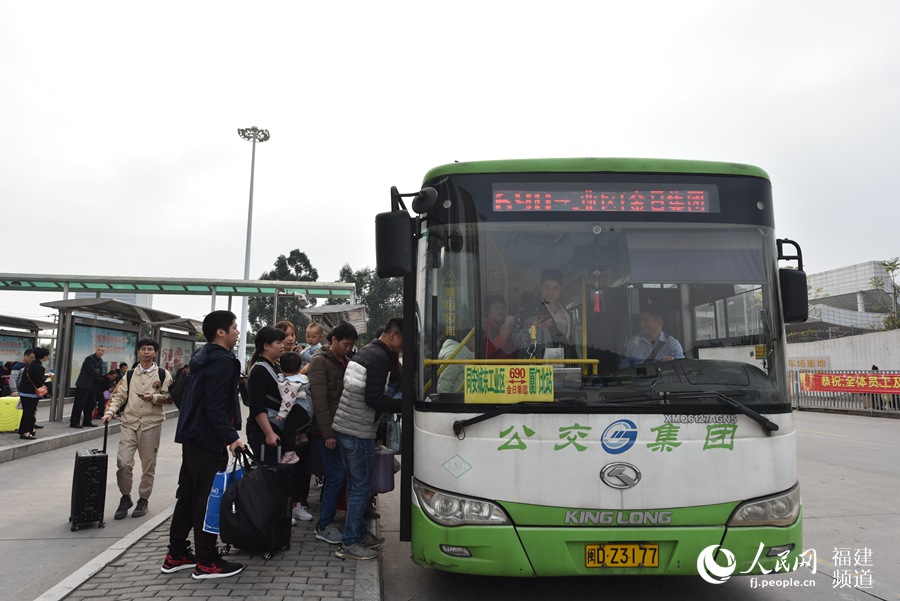 廈門北站與汽車站接駁 余杉芳攝