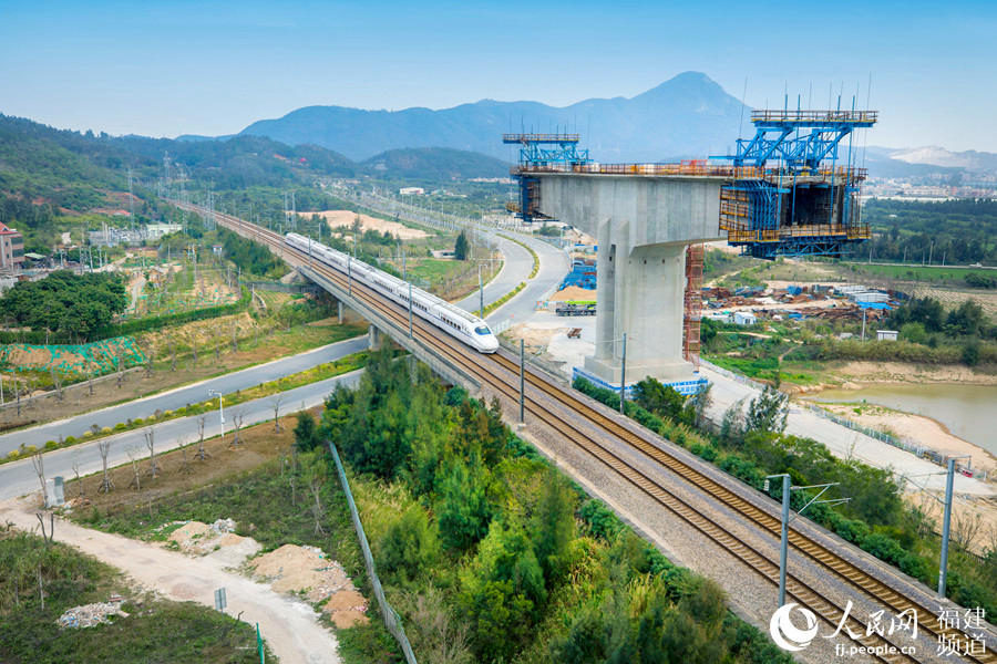 �����еĸ��ø����纼����·ת���� �������� ��