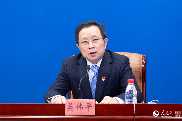 福建省教育廳黨組成員、副廳長 吳偉平