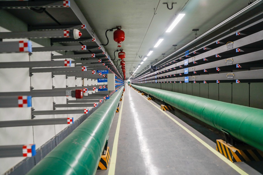 综合管廊将电力、通信、燃气等工程管线集于一体。