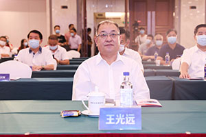 福建省政协副主席、省工商联主席 王光远