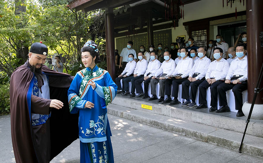 曲剧《林则徐在北京》在福州市林则徐纪念馆演出。福建省公安厅供图