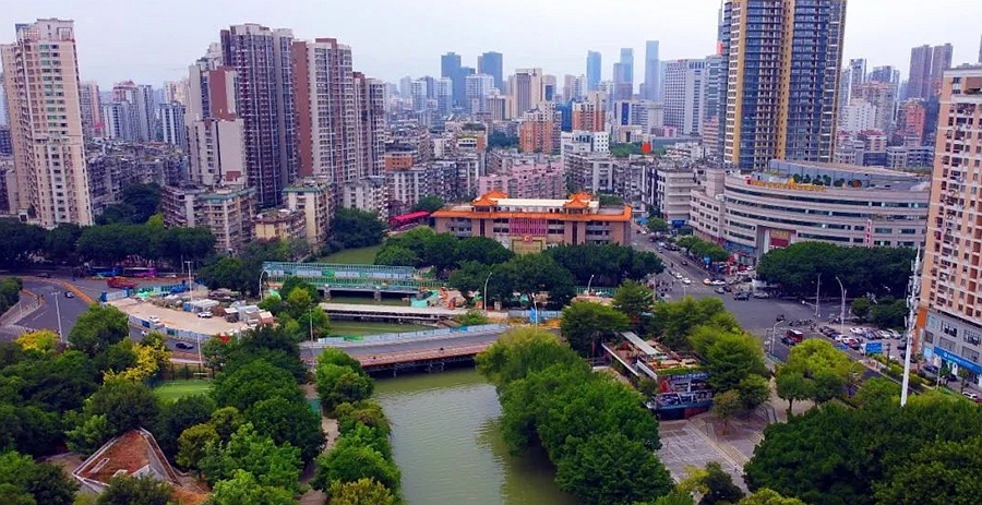 新港。叶诚摄