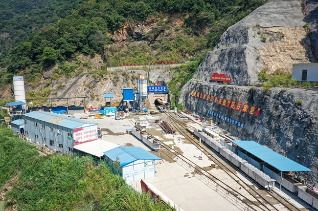 航拍万安溪饮水工程TBM广场。龙岩市融媒体中心供图