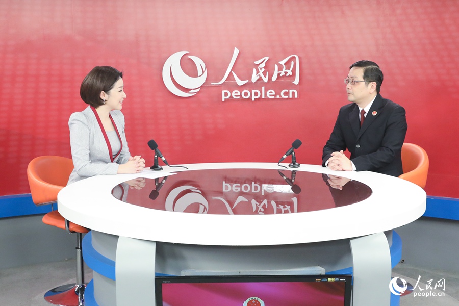 福州市晋安区人民检察院党组书记、检察长陈喆接受人民网专访。杨俊杰摄