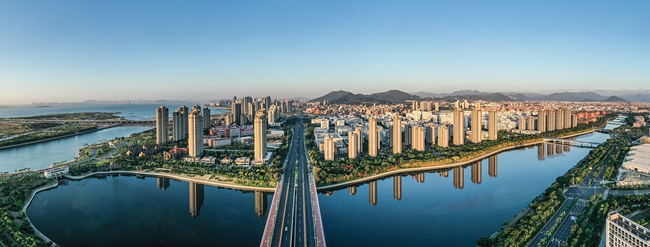 厦门同安环东海域：滨海西-埭头溪溪段。夏海滨摄