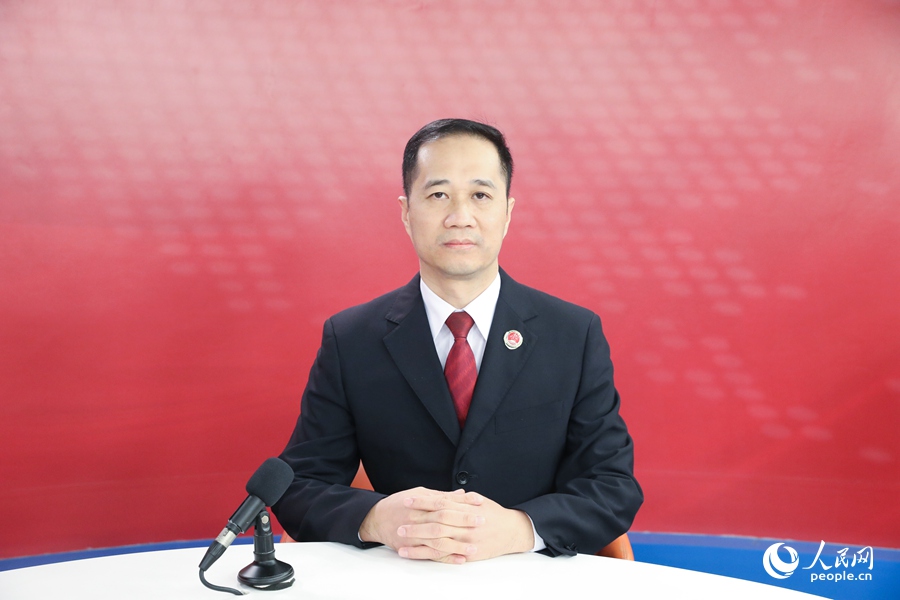 福州市闽清县人民检察院检察长陈绍雨做客人民网福建演播室。杨俊杰摄