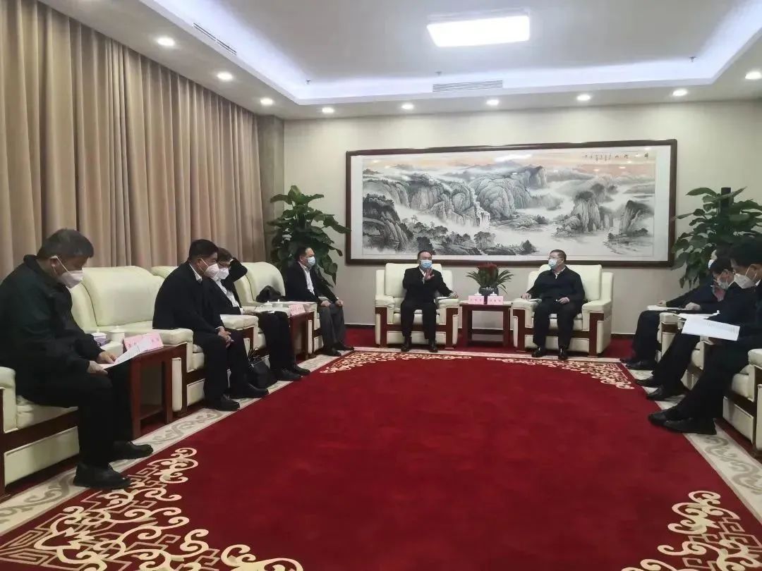 省鄉村振興促進會會長許維澤（左五）等一行與中央農辦副主任、農業農村部黨組成員，國家鄉村振興局黨組書記、局長劉煥鑫（左六）等領導座談交流。