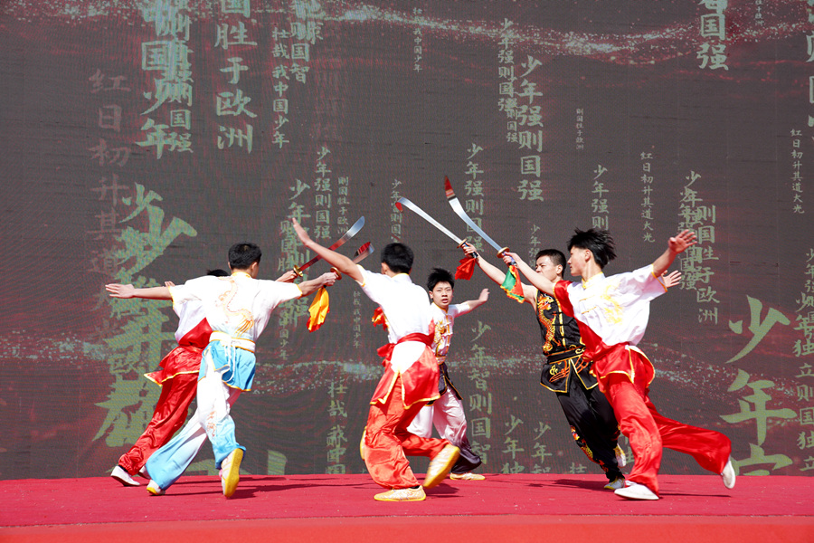 传统武术表演。柯嘉进摄