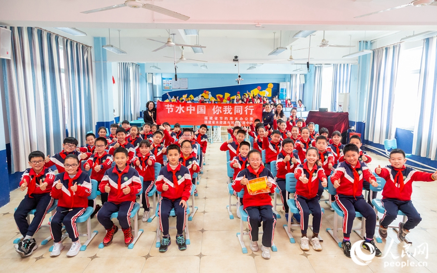 活动现场气氛热烈。实习生康磊摄