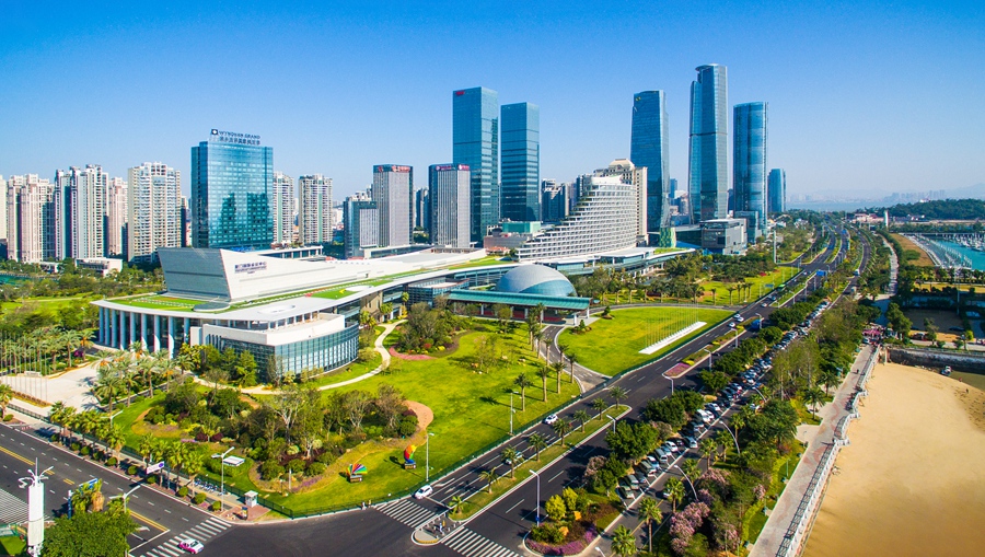 坐落在思明区的厦门国际会议中心，是厦门地标性建筑。吴伟摄