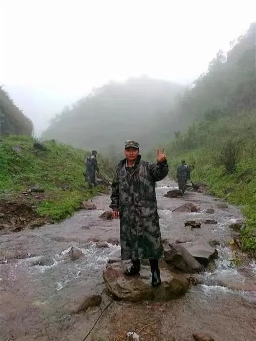 服役時的楊和國。武警福建總隊機動支隊供圖