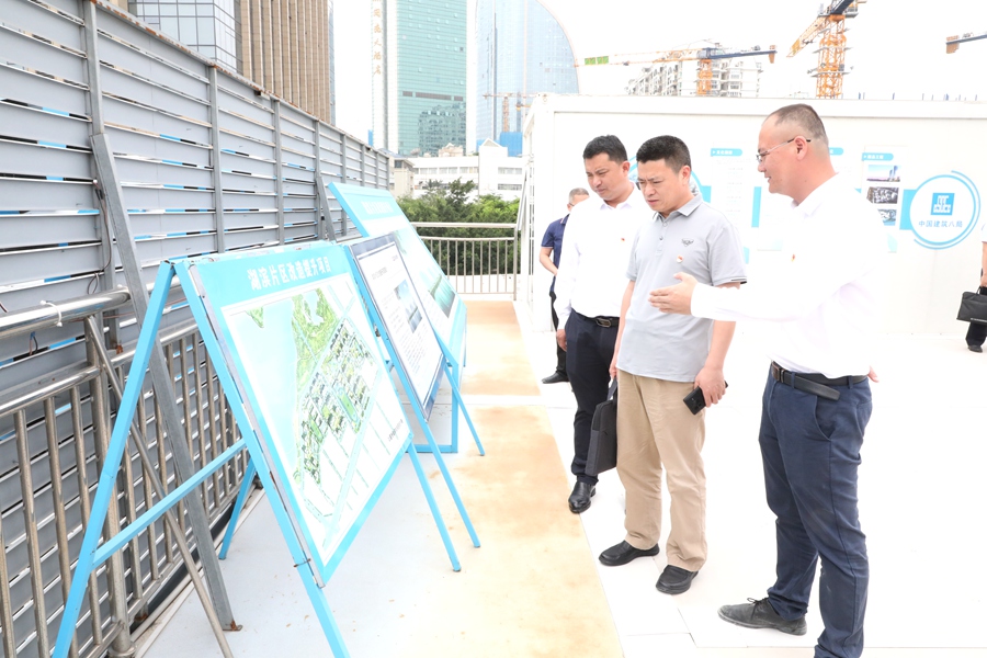 深入在建工地開展項目調研。廈門市人社局供圖