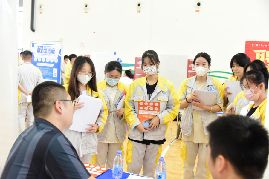 专场招聘会。厦门技师学院供图