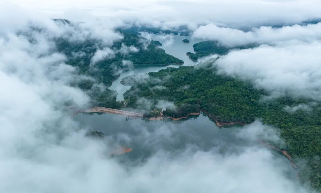 厦门同安区汀溪镇溪东水库。吴稳水摄