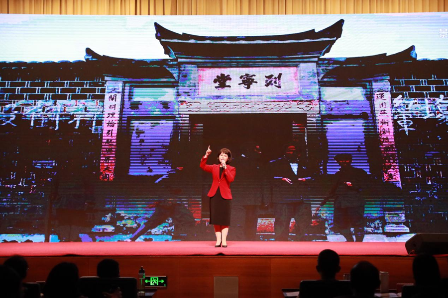 宣讲团员在演讲。龙岩市融媒体中心供图