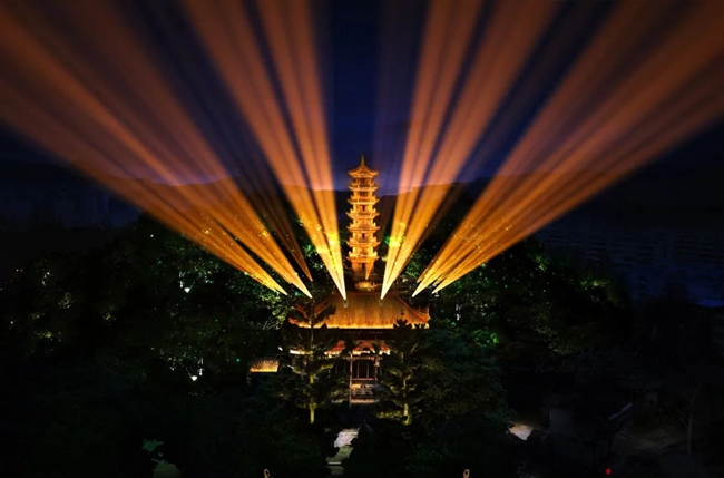 圣寿宝塔夜景。长乐区融媒体中心供图