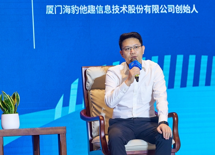 “社恐”青年更依赖网络、更需要引导
