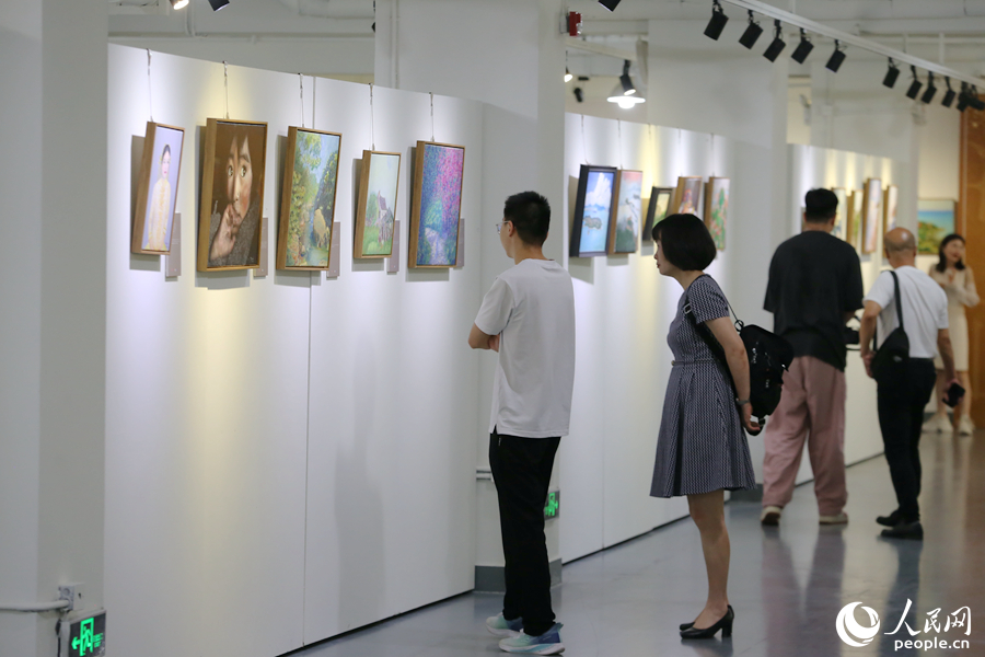 画展现场。人民网 陈博摄