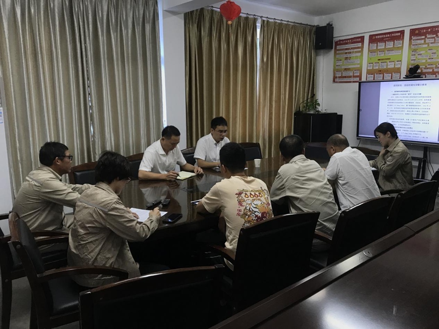 国网永泰县供电公司纪委前往基层单位开展酒驾醉驾专项警示教育活动。林航摄