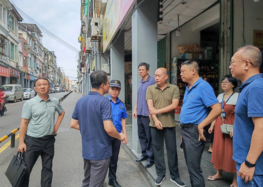 多部门联合开展调研摸排工作。思明区城管局供图