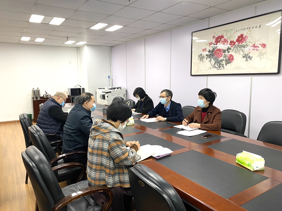 助力厦门市社保中心完善“免申即享”资金发放机制。思明法院供图