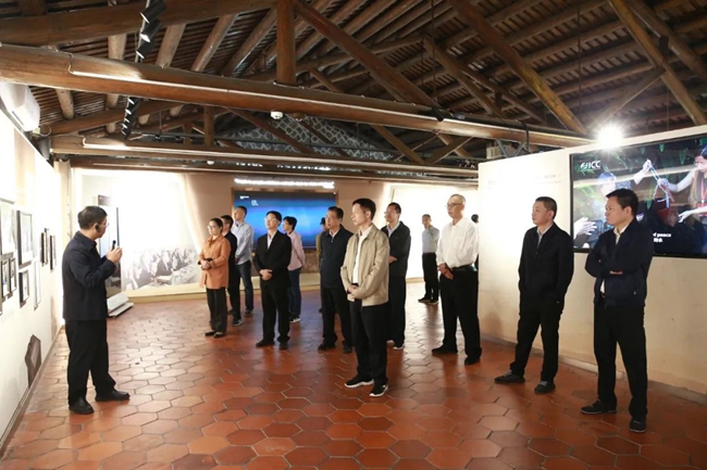 参观展馆、教育基地。福州市人民检察院供图