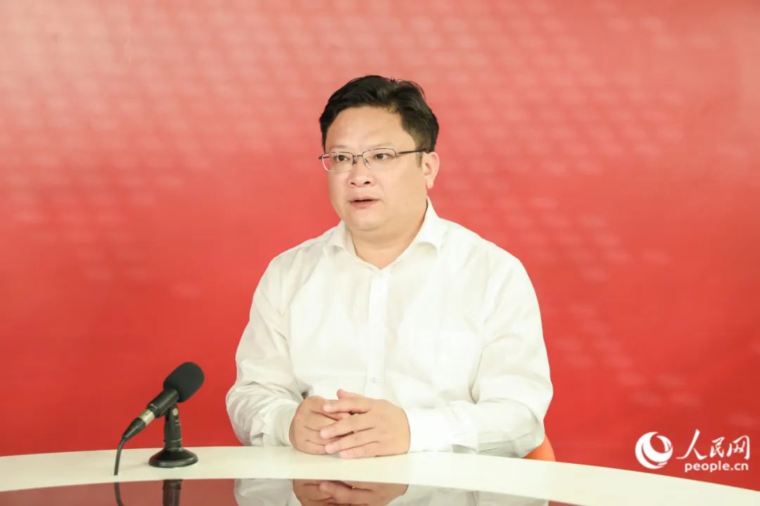 福州市水利局黨組書記、局長張麒蟄接受人民網專訪。人民網 陳永整攝