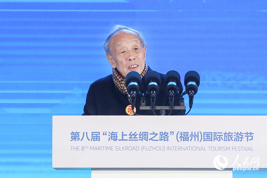 中华人民共和国外交部原部长、第十六届中共中央委员、第十一届全国人大外事委员会主任委员、中国人民外交学会名誉会长李肇星。人民网 陈永整摄