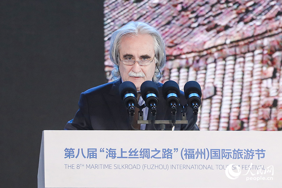 塞浦路斯欧洲大学前校长、欧洲科学与艺术学院院士、英国皇家艺术学会院士、中国社会科学院-塞浦路斯欧洲大学中国研究中心塞方主任科斯塔斯·古利亚莫斯。人民网 陈永整摄
