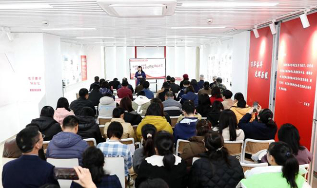 展评会现场。嘉莲街道供图