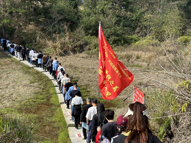 半岛平台官网守护绿色古田这场“水陆空”巡湖行动不简单(图4)