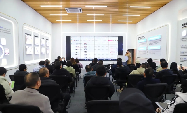 今年年初，連江舉行兩岸青年直播電商培訓會。