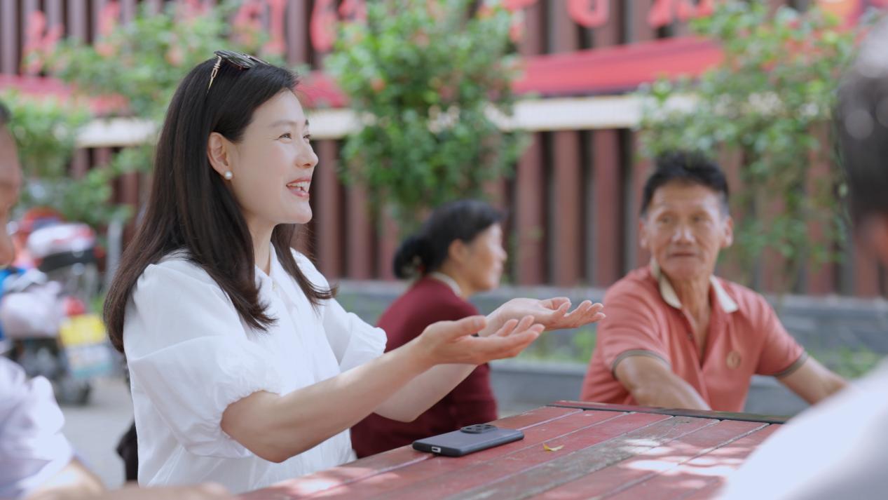 福清市驻村第一书记：青山绿水间的他与她