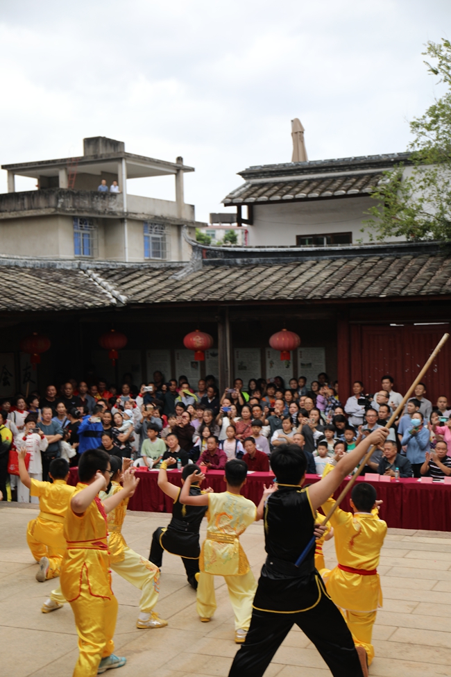 2024年“武术之乡”武术非遗项目展示交流暨第二十六届武术比赛活动现场。程晓洁摄