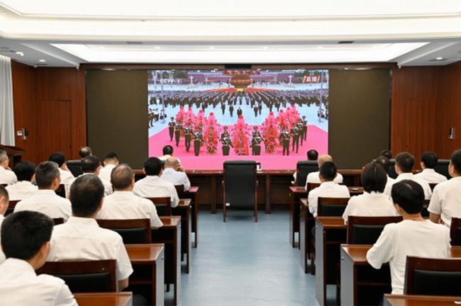 组织收看“国家烈士纪念日”纪念活动现场直播