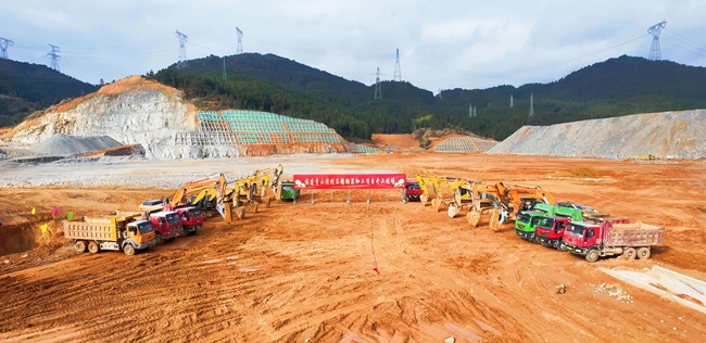 福建青山特材不鏽鋼深加工項目開工。劉志瑋攝