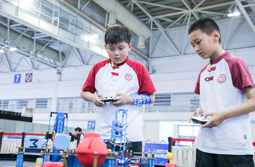 2025数字中国创新大赛青少年AI机器人赛道总决赛收官