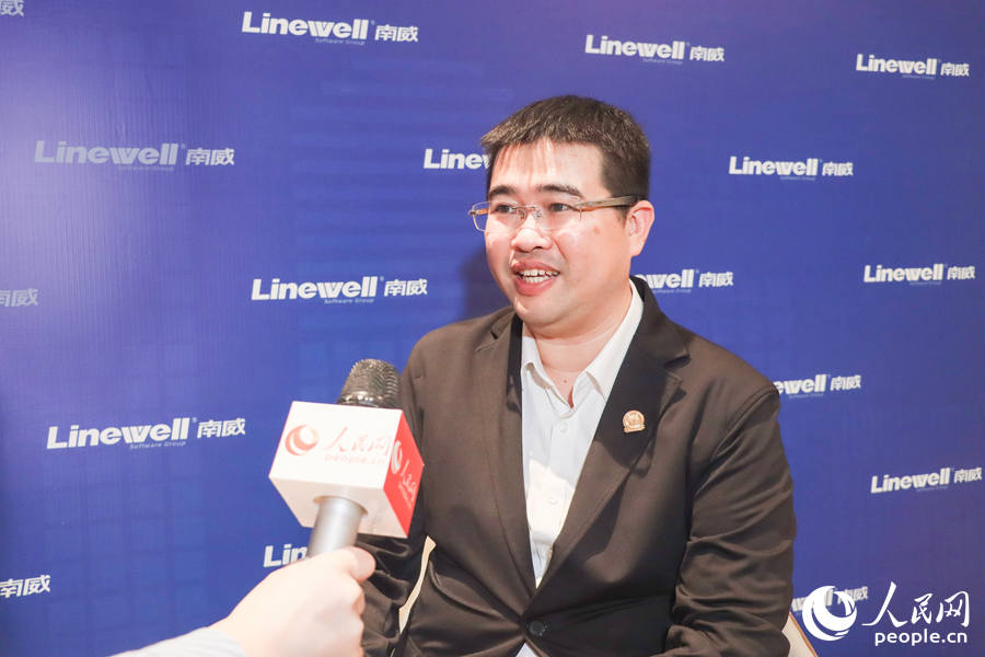 南威軟件集團助理總裁丁菁。實習生 林美婷攝