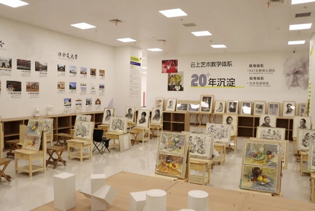 “三馆三中心”内部