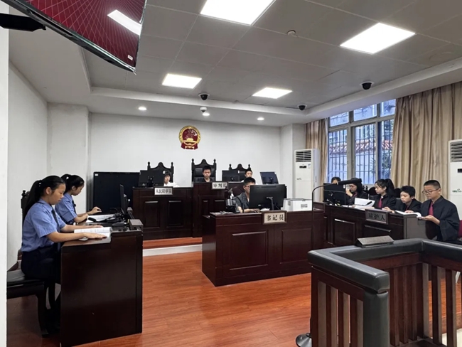 模拟法庭现场