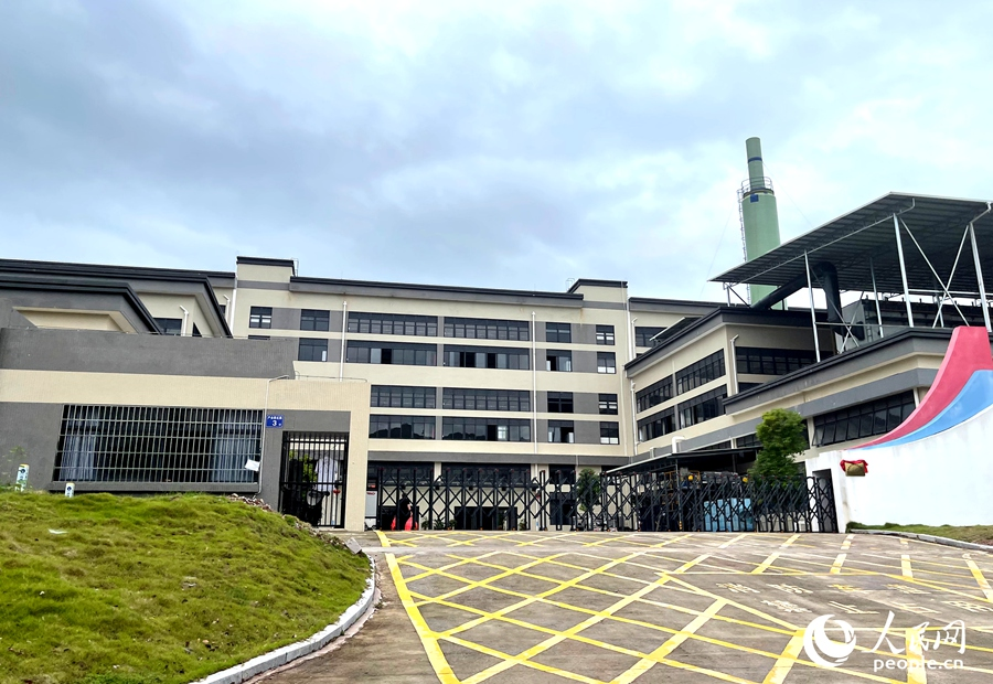 園區內的廠房。人民網記者 陳藍燕攝